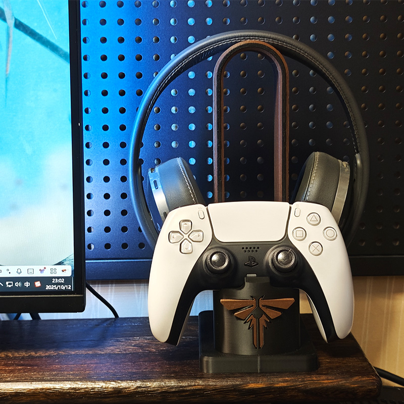 Penyangga Earphone Bertema Ani - Gaming Console Japan ulasan dan harga